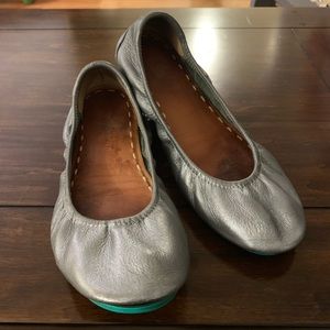 Tieks size 10 metallic pewter with terrago cream